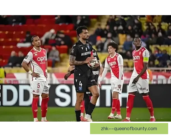 菲尔米诺对阵摩纳哥比赛中法甲防守端综合价值评估研究表现分析
